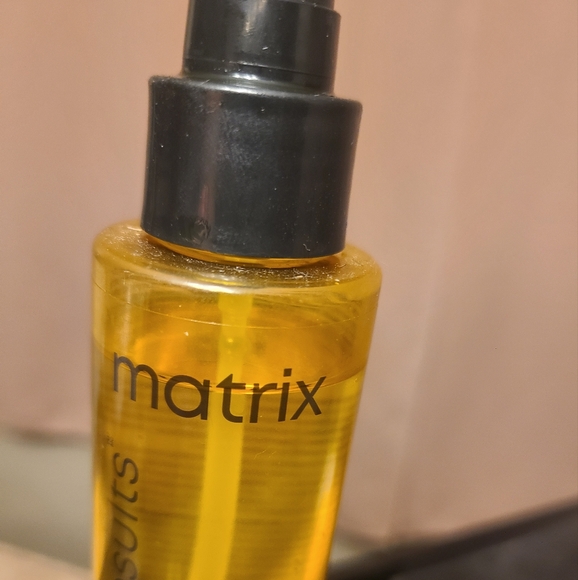Matrix A Curl Can Dream Nourishing Oil - Picture 2 of 3